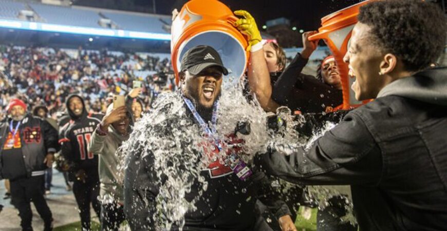 NCHSAA Football Roundup: Ground game, heady play earns East Duplin first title