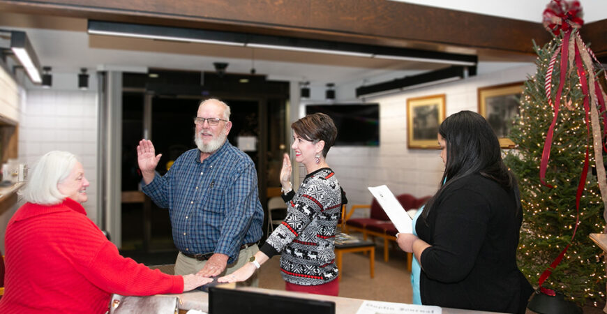 Kenansville swears in elected officials