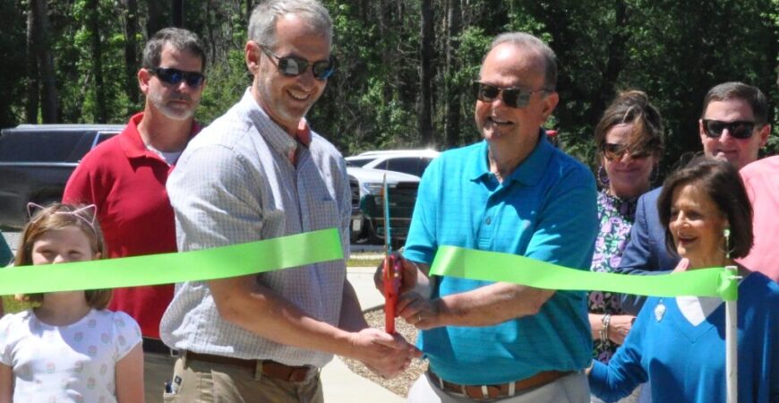 Farrior Park at Boney Mill officially opens with a ribbon cutting