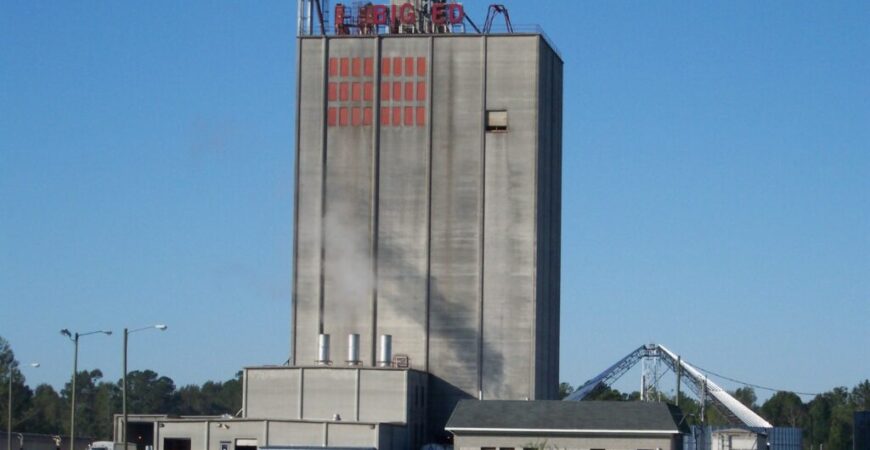 Authorities investigate Rose Hill corn silo explosion