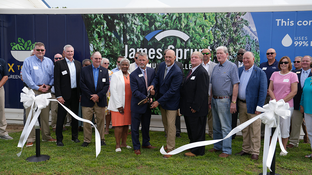 JSCC hosts ribbon cutting celebrating innovative partnership