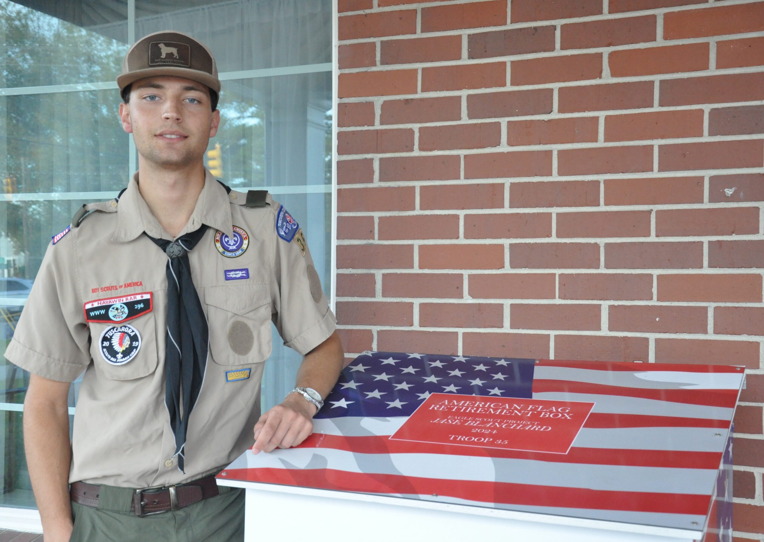 Eagle Scout builds flag retirement box for Wallace