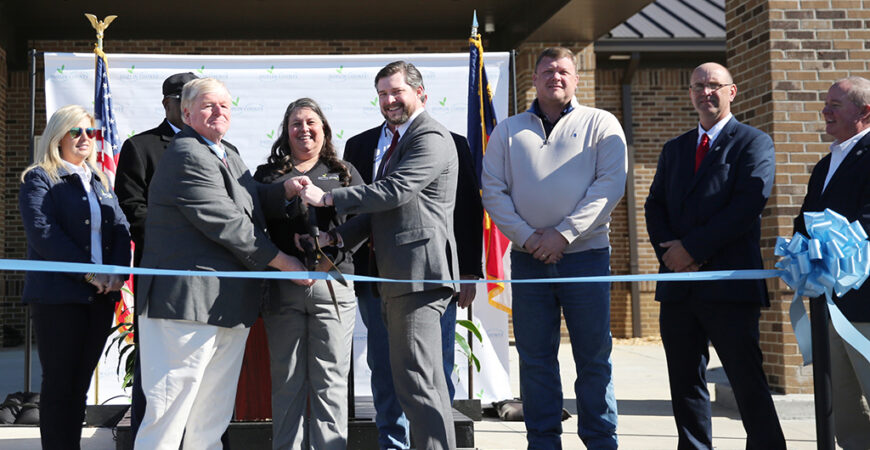 Duplin celebrates ribbon cutting of $4.27M transportation building