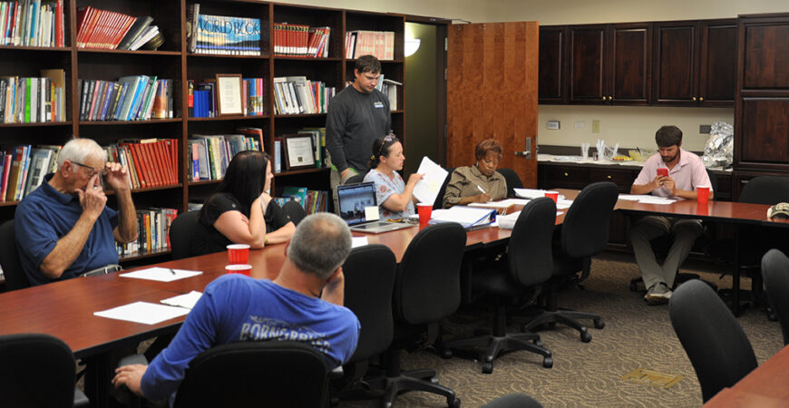 Duplin County VAD votes to keep current chair, vice-chair