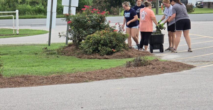 Kenansville church joins forces with local schools for campus clean-up