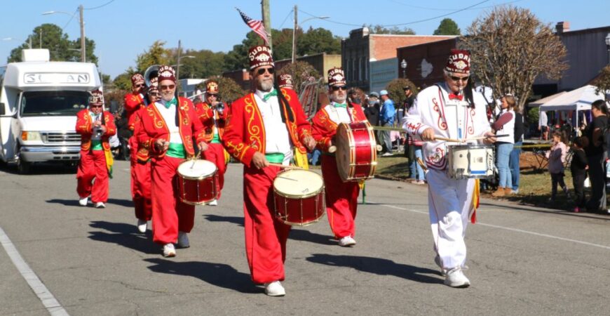 Veterans honored at 105th Warsaw Veterans Day Parade