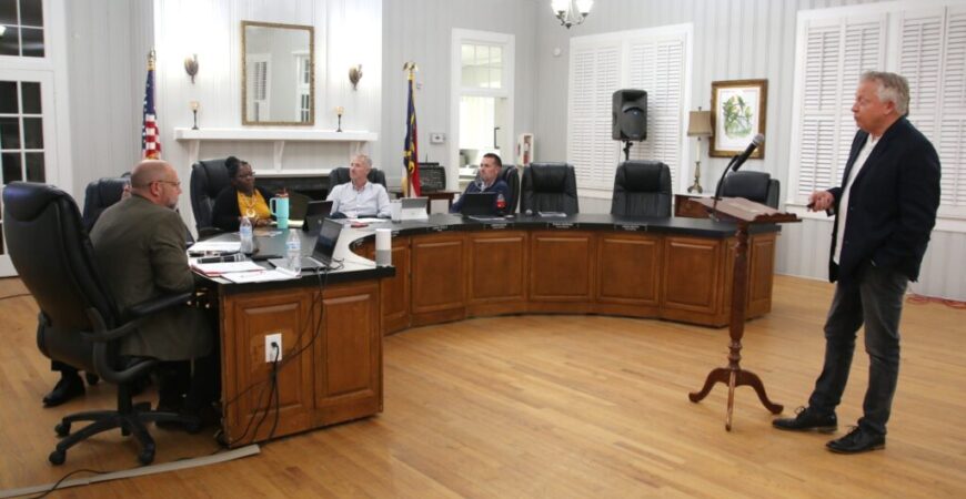 Audit finds deficiencies in Wallace’s finances