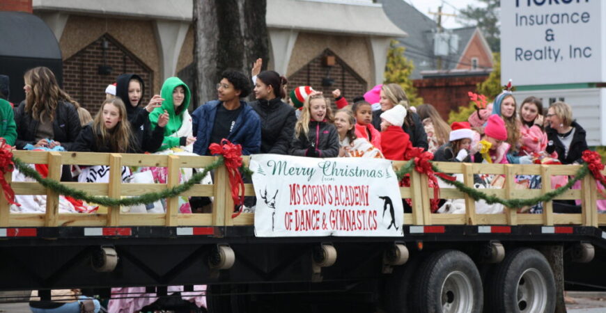 Festive crowds fill Mount Olive for annual Christmas parade